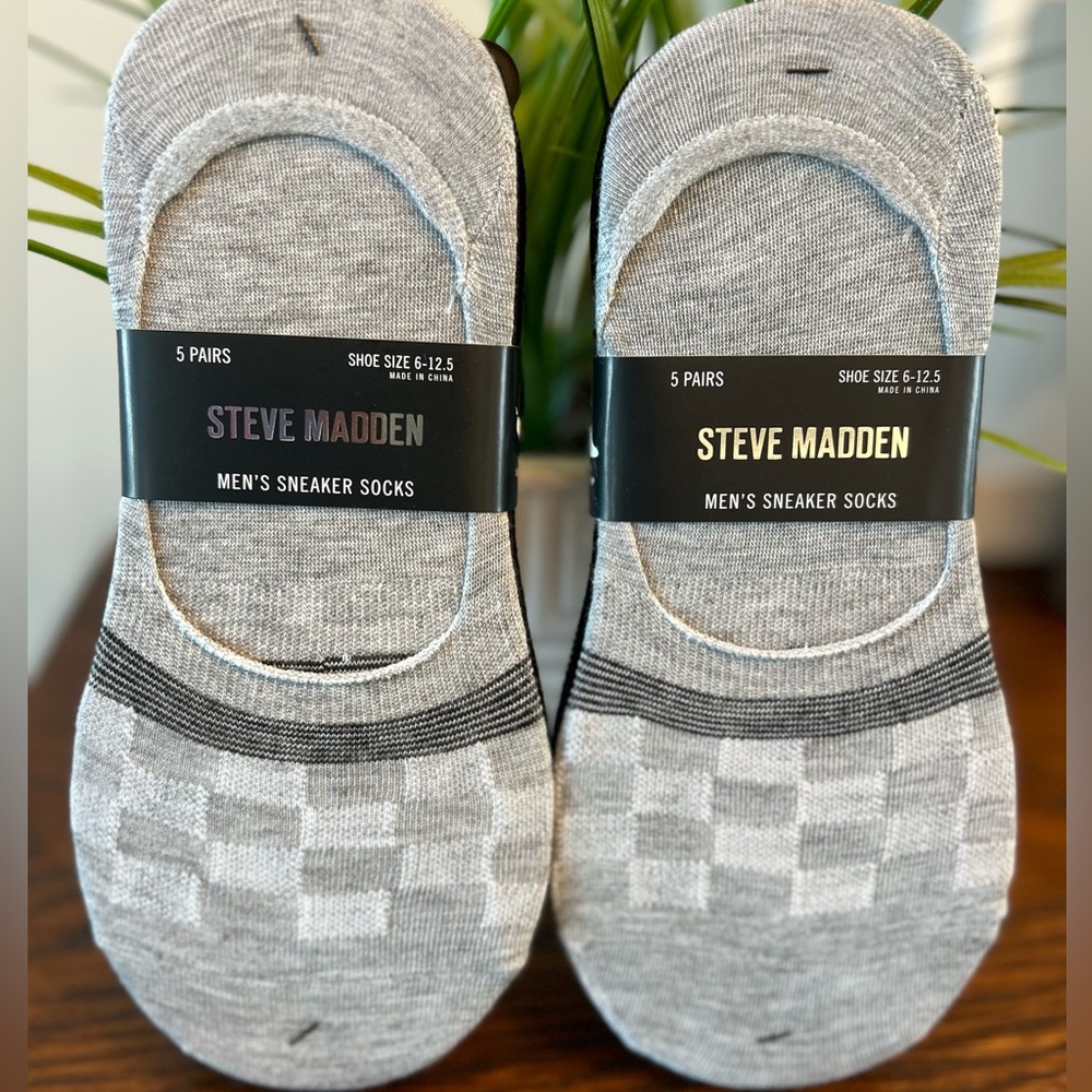 2 New packs of Steve Madden Men's Sneaker Socks size 6-12.5